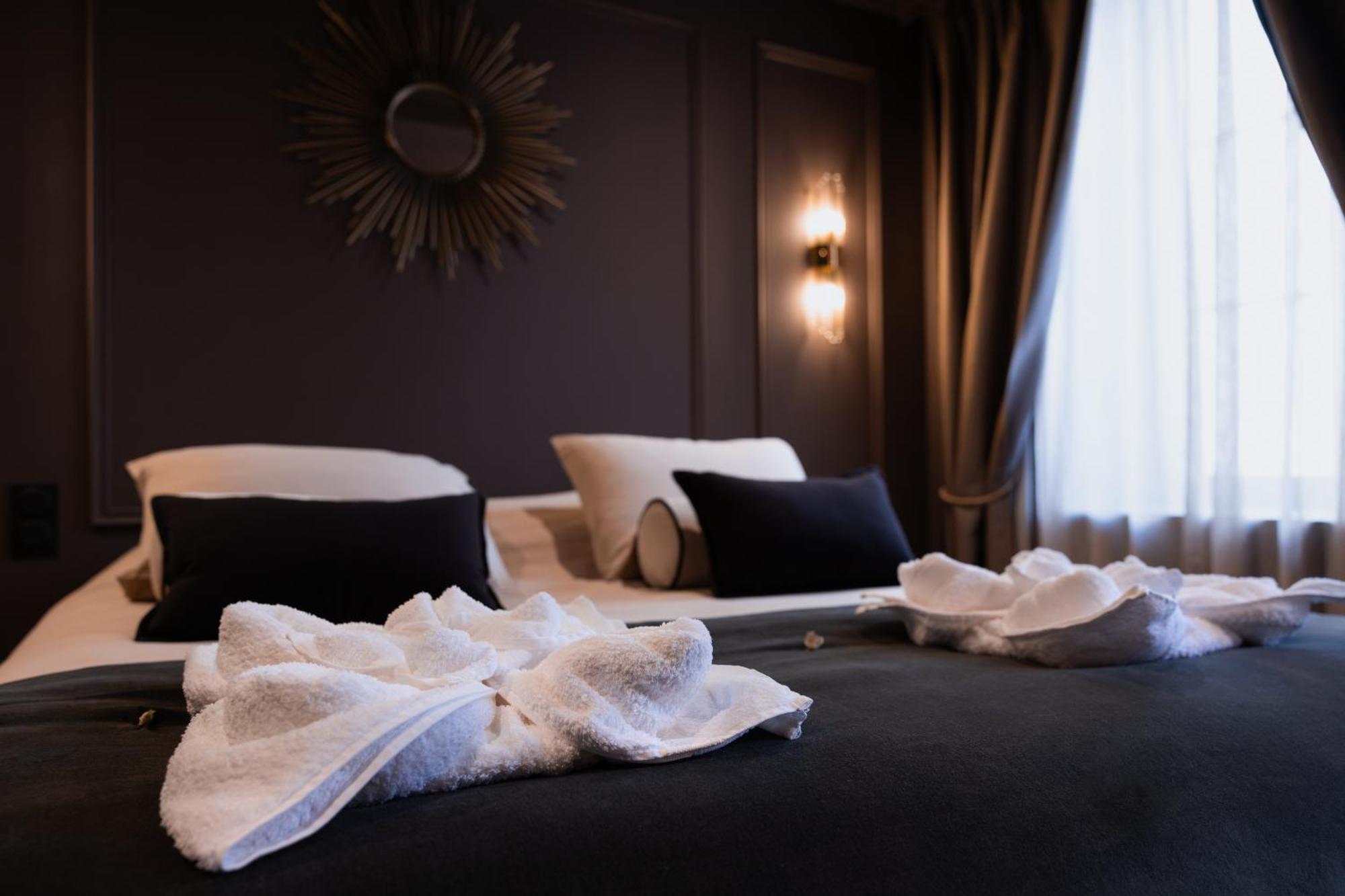 C0C00N Veritable Hammam A Partager A Deux Риом Екстериор снимка
